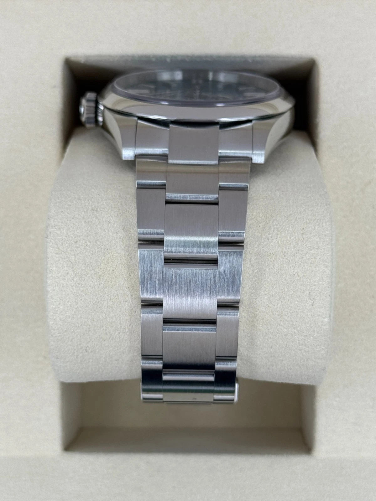 NEW 2025 Rolex Oyster Perpetual 41mm Ref. 134300 β Medium Blue Dial β Unworn